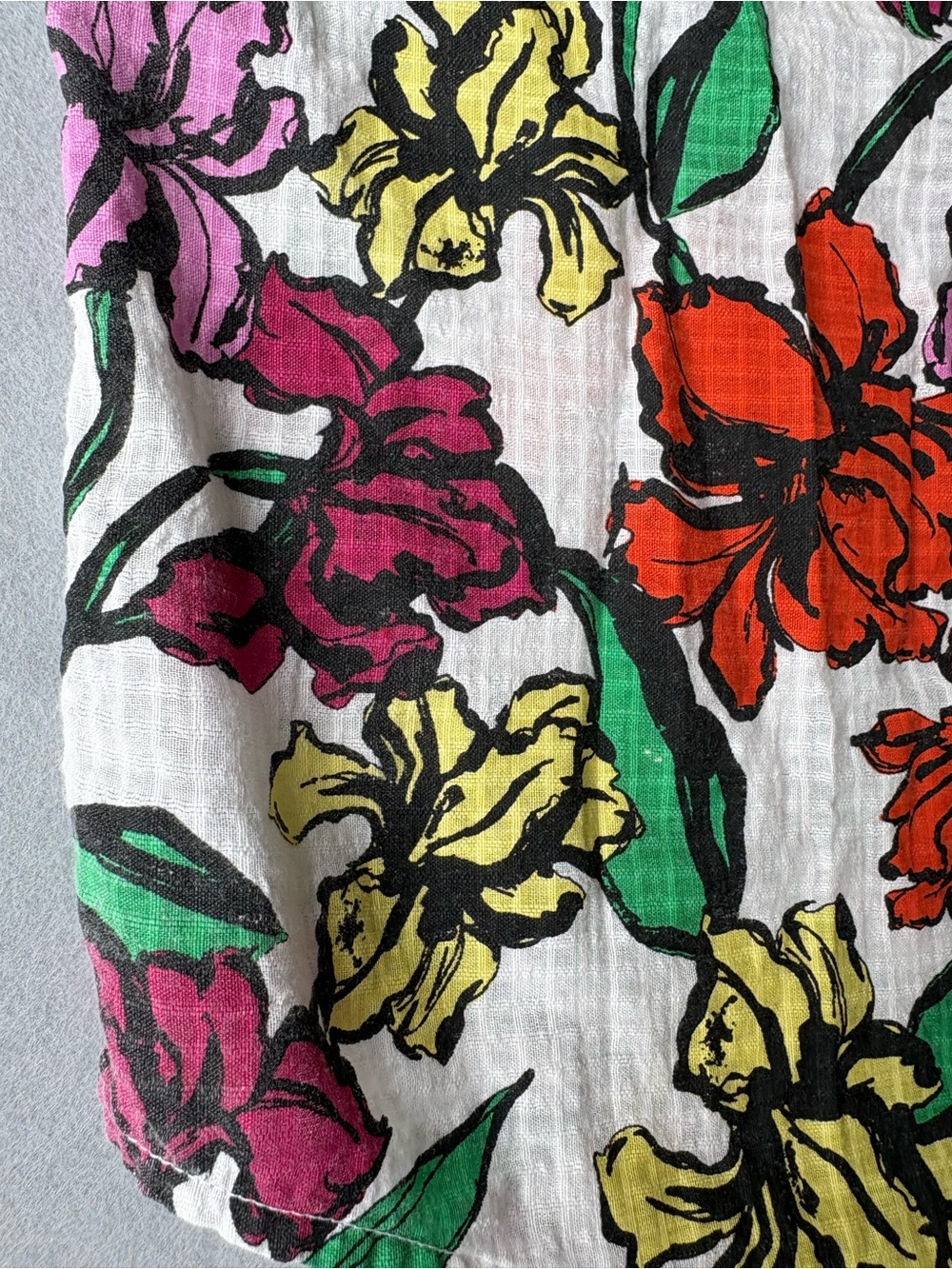 Roller Rabbit Lucy White Floral Split Round Neck Tunic Top Sz M 100% Cotton - Picture 10 of 11